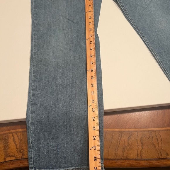 EUC Old Navy 34x30 Loose Fit Blue Jeans Stretch Flex Denim Modern🔥🔥 (B3) - Picture 3 of 6